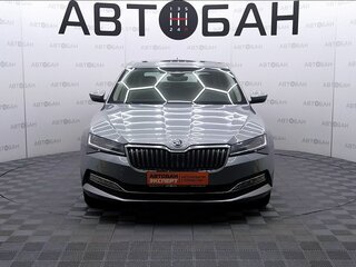 2021 Skoda Superb III Рестайлинг, серый, 2349000 рублей, вид 2
