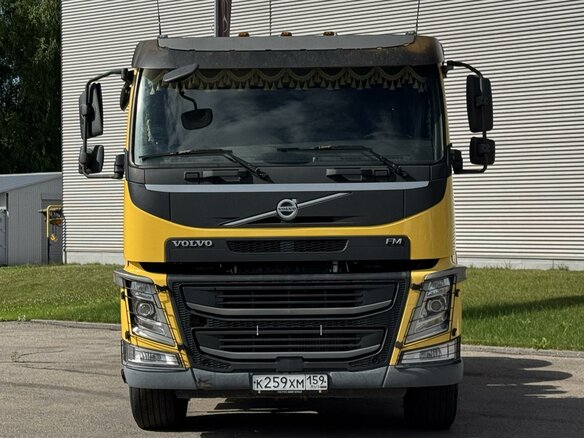 2017 Volvo FM, жёлтый, 5000000 рублей - вид 1
