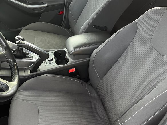 2011 Ford Focus III, серебристый, 800000 рублей - вид 8