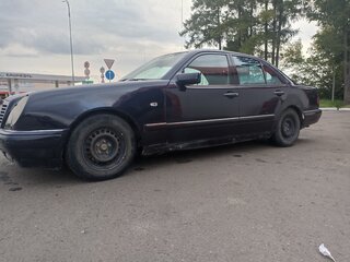 1998 Mercedes-Benz E-Класс 200 II (W210, S210), синий, 159900 рублей, вид 3