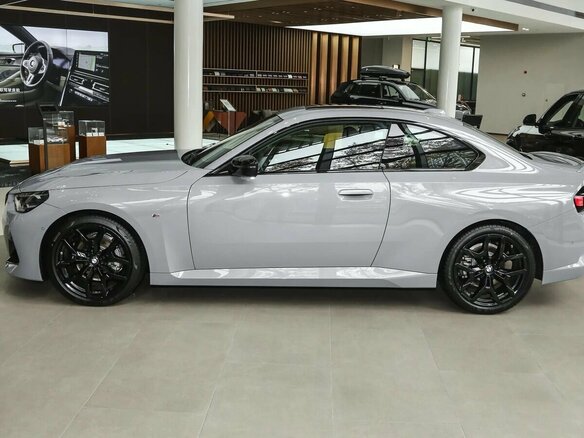 2025 BMW 2 серии 220i G42 Рестайлинг, серый, 6325000 рублей - вид 5