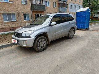 2001 Toyota RAV4 II (XA20), серебристый, 520000 рублей, вид 5