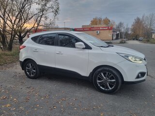 2013 Hyundai ix35 I Рестайлинг, белый, 1250000 рублей, вид 2