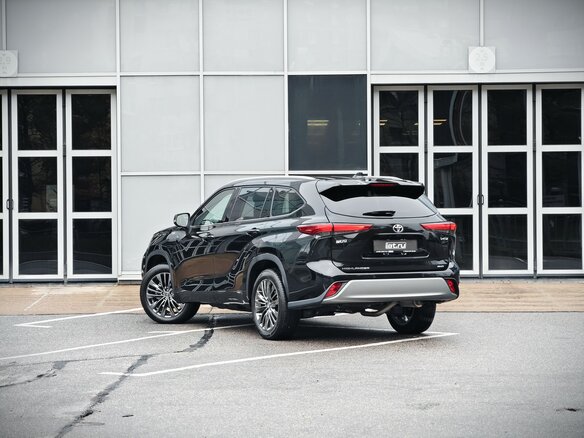 2026 Toyota Highlander IV (XU70), чёрный - вид 7