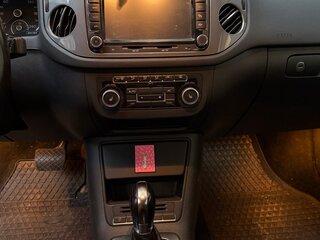 2012 Volkswagen Tiguan I Рестайлинг, чёрный, 1200000 рублей, вид 5