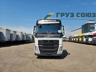 2017 Volvo FH, белый, 6490000 рублей, вид 3