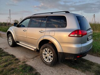 2013 Mitsubishi Pajero Sport II Рестайлинг, серебристый, 1490000 рублей, вид 2