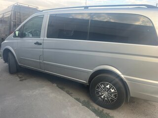 2013 Mercedes-Benz Vito 113 CDI L2 II (W639) Рестайлинг, серебристый, 2800000 рублей, вид 4