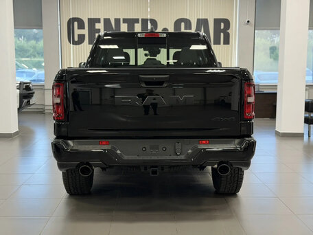 2025 Ram 1500 Crew Cab V Рестайлинг, чёрный, 7290000 рублей, вид 3