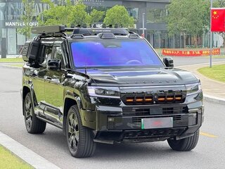 2025 BYD FangChengBao Leopard 8, чёрный, 9722000 рублей, вид 3