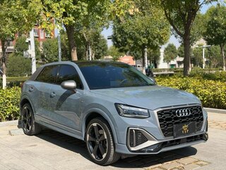2022 Audi Q2 L 35 TFSI I Рестайлинг, серебристый, 1870095 рублей, вид 3