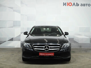 2017 Mercedes-Benz E-Класс 200 V (W213, S213, C238), чёрный, 2580000 рублей, вид 2