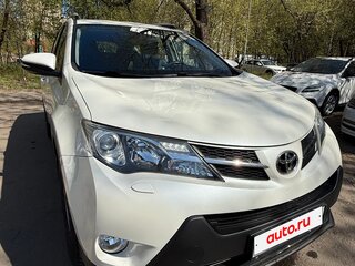 2013 Toyota RAV4 IV (XA40), белый, 2590000 рублей, вид 3