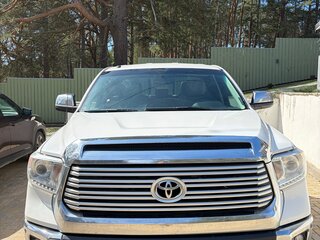 2016 Toyota Tundra Double Cab II Рестайлинг, белый, 4500000 рублей, вид 4