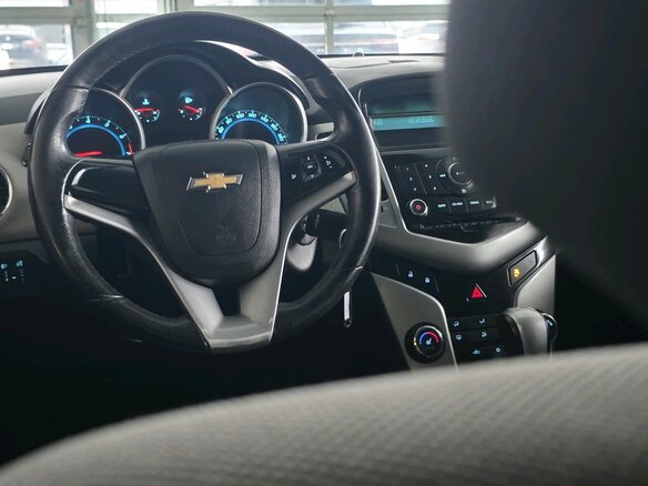 2012 Chevrolet Cruze I, белый - вид 19