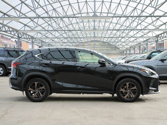 2021 Lexus NX 200 I Рестайлинг, чёрный, 3800000 рублей - вид 5
