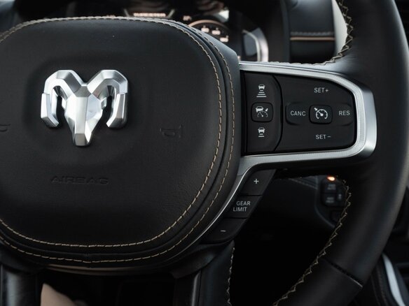 2026 Ram 1500 Crew Cab V Рестайлинг, чёрный, 10100000 рублей - вид 14