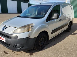 2009 Peugeot Partner II, серебристый, 390000 рублей, вид 3