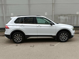 2019 Volkswagen Tiguan II, белый, 2199000 рублей, вид 4