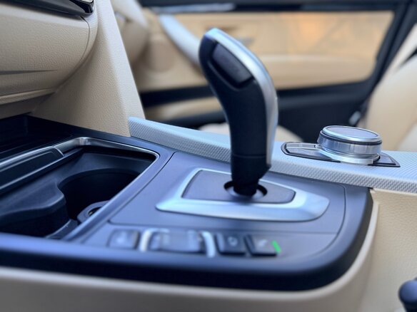 2020 BMW 3 серии Gran Turismo 320d xDrive VI (F3x) Рестайлинг, чёрный, 3900000 рублей - вид 16