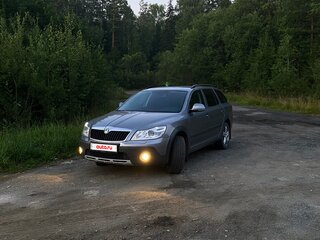 2013 Skoda Octavia Scout II (A5) Рестайлинг, серый, 1200000 рублей, вид 1