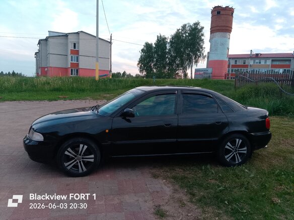 1996 Audi A4 I (B5), чёрный - вид 15