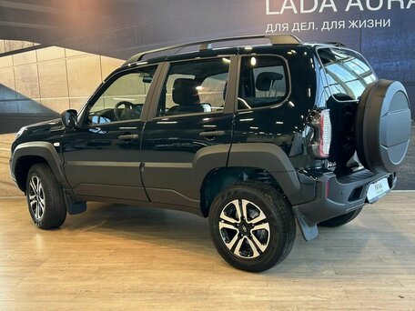 2026 Lada (ВАЗ) Niva Travel I Рестайлинг, зелёный, 1717000 рублей, вид 4