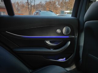 2019 Mercedes-Benz E-Класс 200 V (W213, S213, C238), чёрный, 2700000 рублей, вид 4