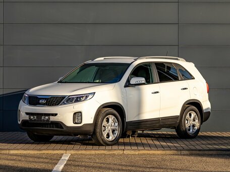 2013 Kia Sorento II Рестайлинг, белый, 1595000 рублей, вид 1