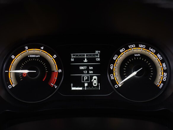 2024 Lada (ВАЗ) Vesta SW Cross I Рестайлинг (NG), белый - вид 19