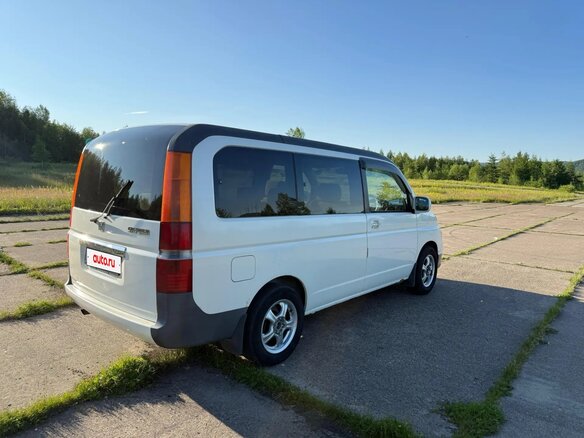 2002 Honda Stepwgn II, белый, 980000 рублей - вид 4