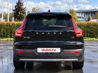 2021 Volvo XC40 I, чёрный, 3200000 рублей, вид 4