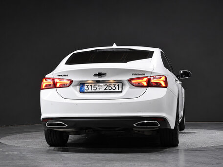 2022 Chevrolet Malibu IX Рестайлинг, белый, 1300000 рублей, вид 4