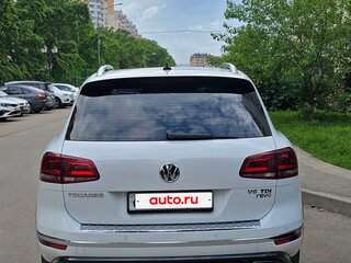 2017 Volkswagen Touareg II Рестайлинг, белый, 3500000 рублей, вид 5