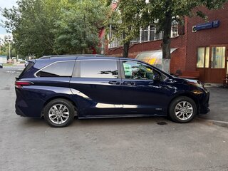 2020 Toyota Sienna IV, синий, 3449000 рублей, вид 3