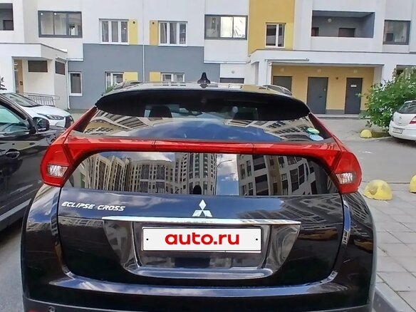 2020 Mitsubishi Eclipse Cross I, чёрный, 2000000 рублей - вид 3
