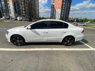 2011 Volkswagen Passat B7, белый, 750000 рублей, вид 4