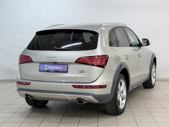2016 Audi Q5 I (8R) Рестайлинг, зелёный, 1979000 рублей - вид 4