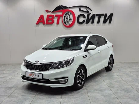 2016 Kia Rio III Рестайлинг, белый, 1161000 рублей, вид 3