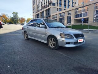 2002 Mitsubishi Lancer Cedia IX, серебристый, 250000 рублей, вид 3