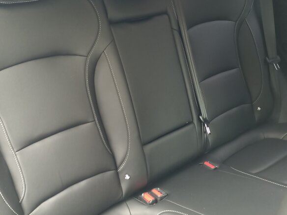 2023 Geely Atlas Pro, красный, 1995000 рублей - вид 16