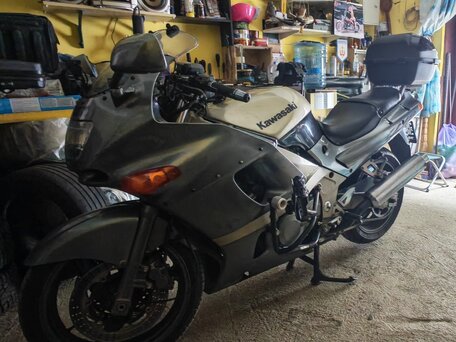 1997 Kawasaki ZZR 400, серый, 250000 рублей, вид 5