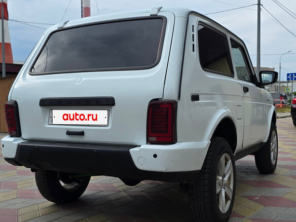2012 Lada (ВАЗ) 2121 (4x4) I Рестайлинг, белый, 450000 рублей - вид 7
