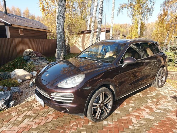 2014 Porsche Cayenne Diesel II (958), коричневый, 3100000 рублей