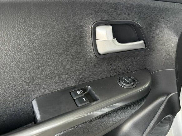 2013 Kia Rio III, серебристый, 760000 рублей - вид 14