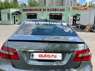 2010 Mercedes-Benz E-Класс 300 IV (W212, S212, C207), серый, 1300000 рублей, вид 5