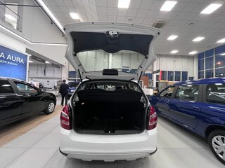 2026 Lada (ВАЗ) Granta Cross I Рестайлинг, белый, 1196000 рублей, вид 4