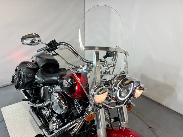 2012 Harley-Davidson Heritage, пурпурный, 510000 рублей - вид 3