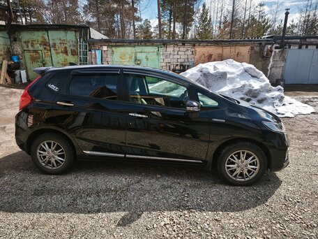 2018 Honda Fit III Рестайлинг, чёрный, 1250000 рублей, вид 2