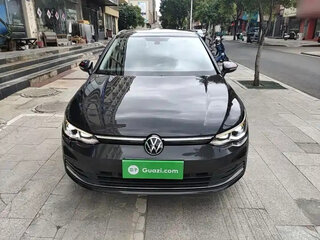 2023 Volkswagen Golf VIII, чёрный, 1680004 рублей, вид 3